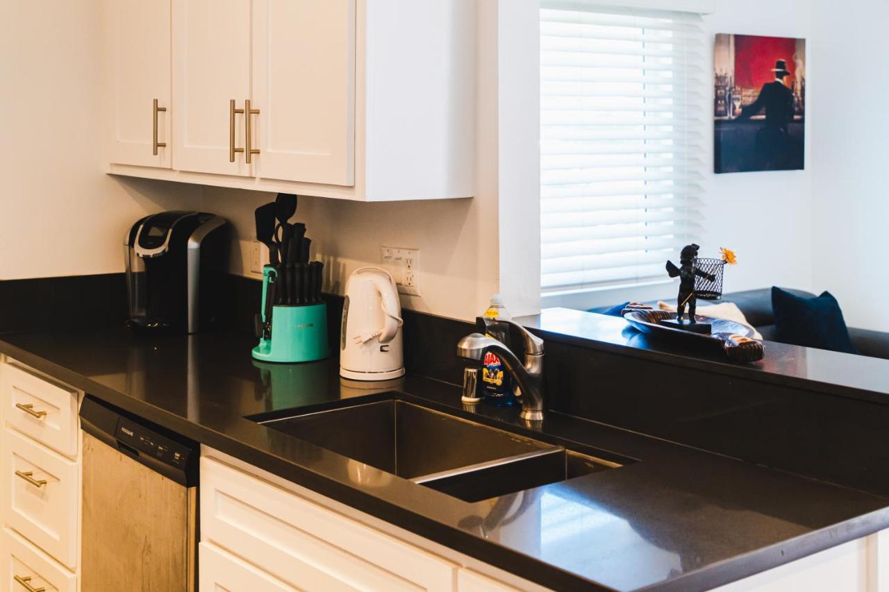 Modern Remodeled 1-Bedroom Close To Hollywood Walk Of Fame With Parking Los Angeles Dış mekan fotoğraf